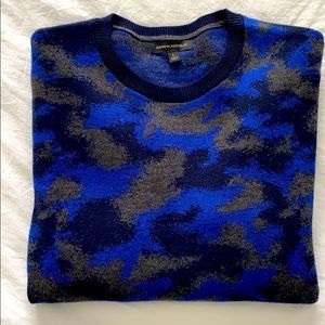 BANANA REPUBLIC BLUE CAMO WOOL SWEATER SIZE L